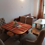 Evrika 5 דירה